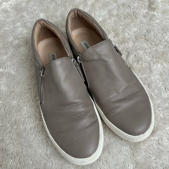 Steve Madden Womens 10 Slip On Mushroom Brown Faux Leather Sneakers Zipper - Picture 2 of 7